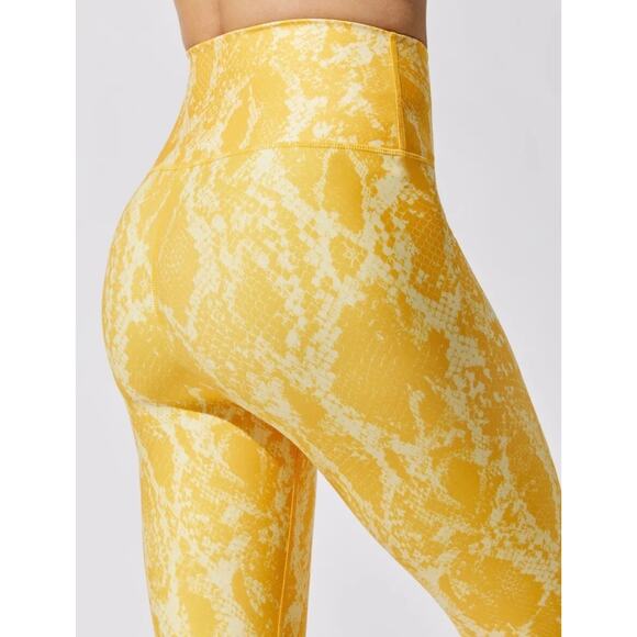 CARBON38 High Rise 7/8 Leggings Womens Medium Kumquat Yellow Snake Python - Picture 5 of 16